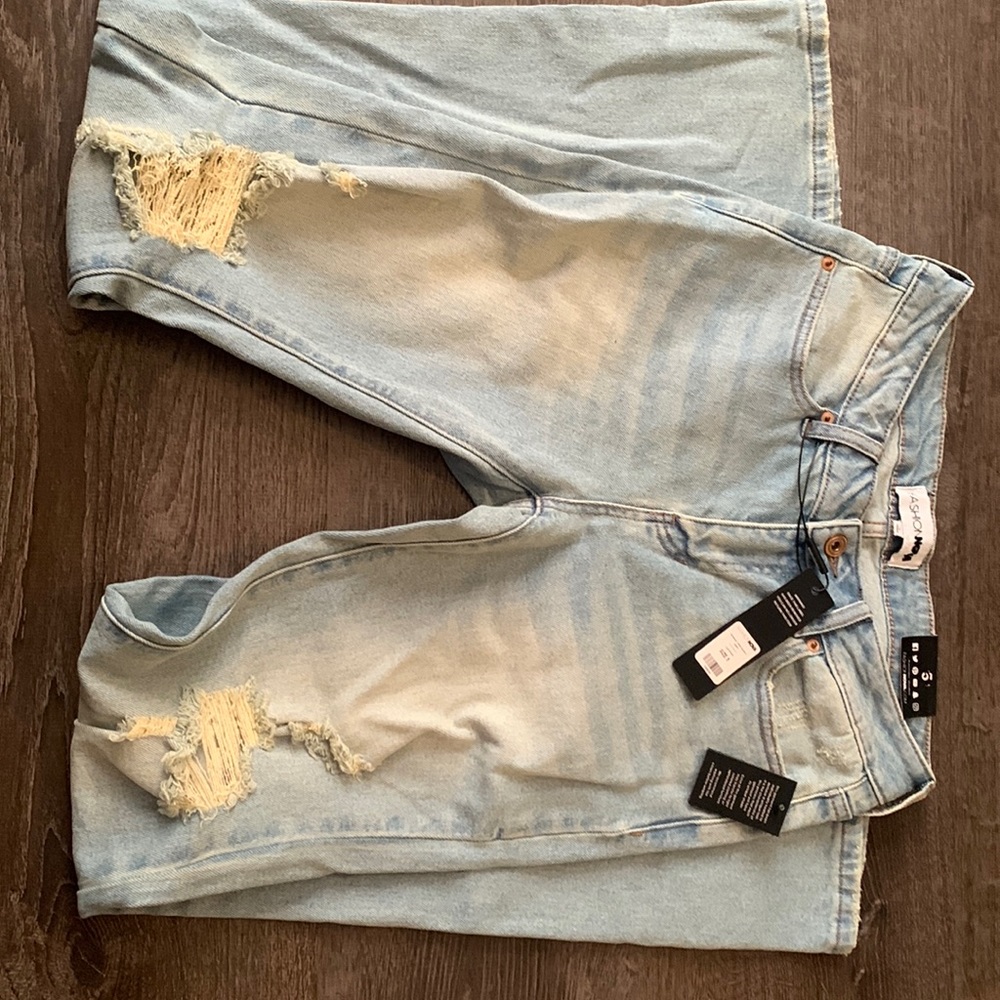 Bootcut light wash jeans